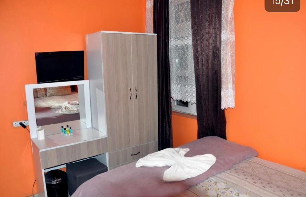 Taksim Apart 2 Hotel อิสตันบูล ภายนอก รูปภาพ